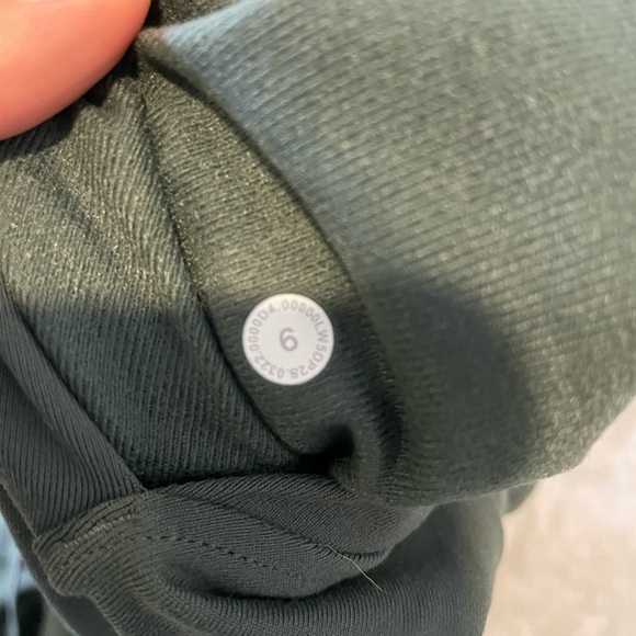 Lululemon ready to rulu joggers - Picture 2 of 2